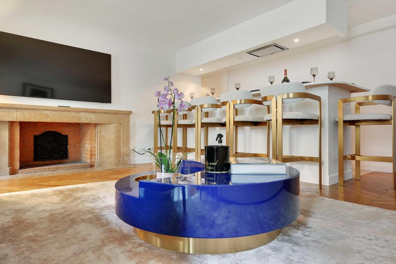 Elegant Apartment - 2Bd-6P - Avenue Montaigne Paris Exteriör bild