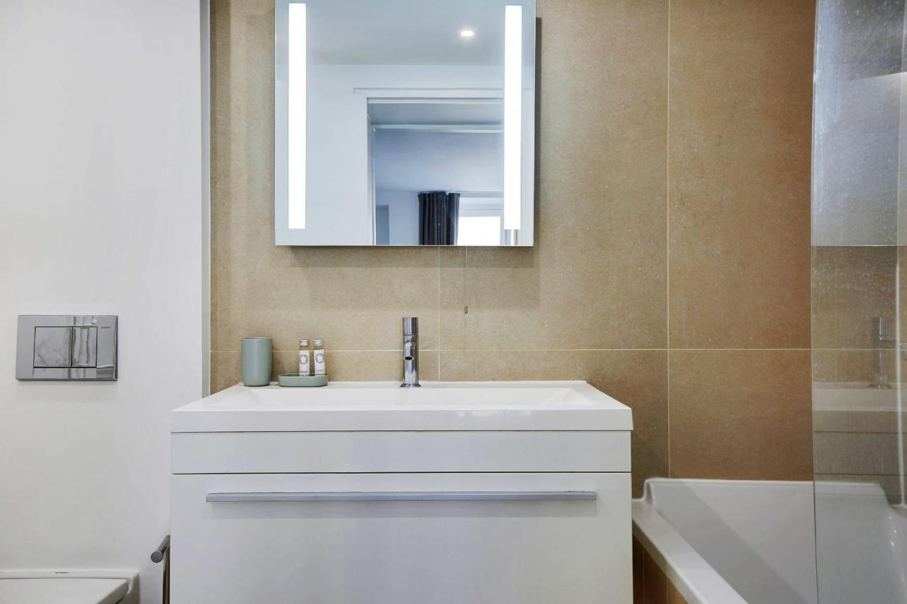 Elegant Apartment - 2Bd-6P - Avenue Montaigne Paris Exteriör bild