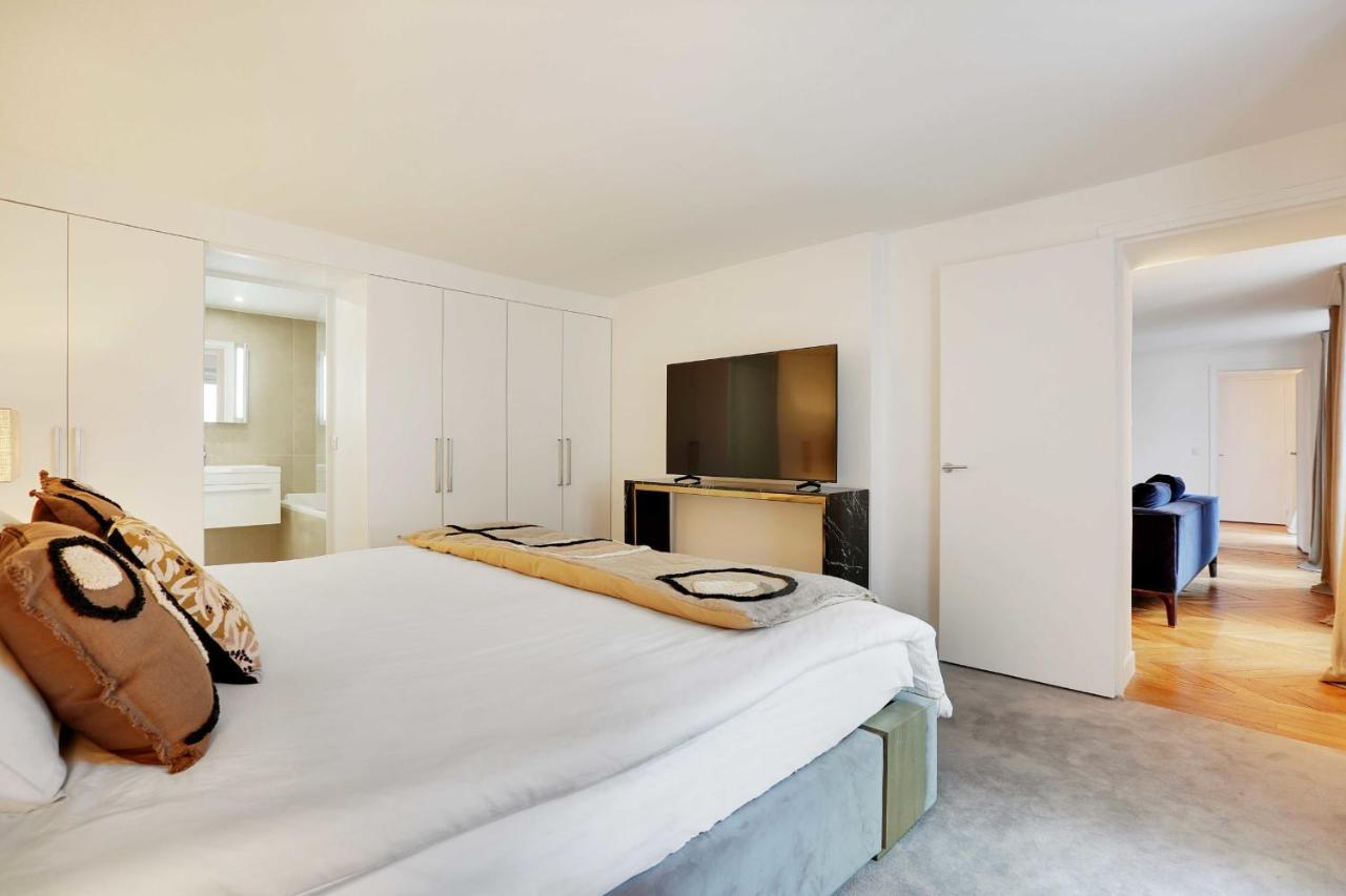 Elegant Apartment - 2Bd-6P - Avenue Montaigne Paris Exteriör bild