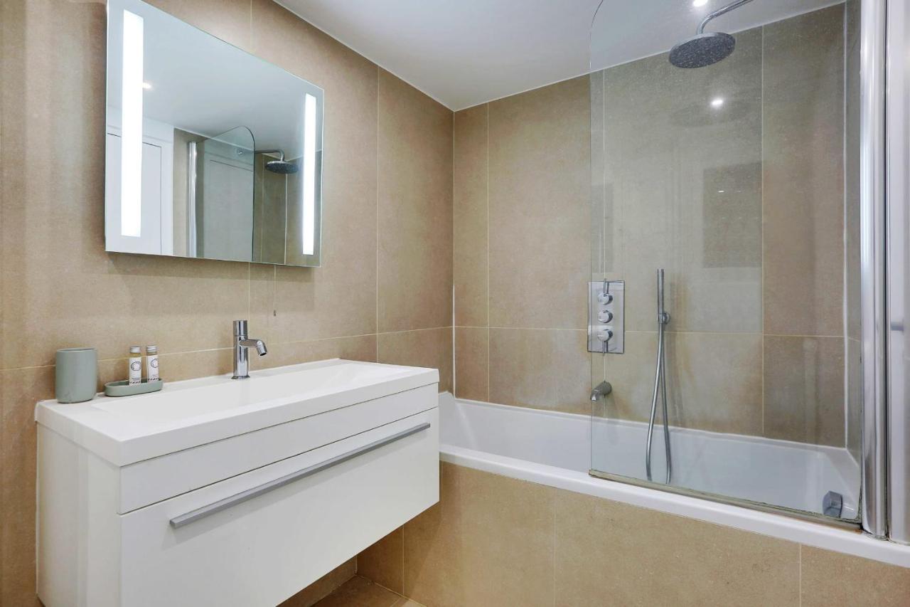 Elegant Apartment - 2Bd-6P - Avenue Montaigne Paris Exteriör bild