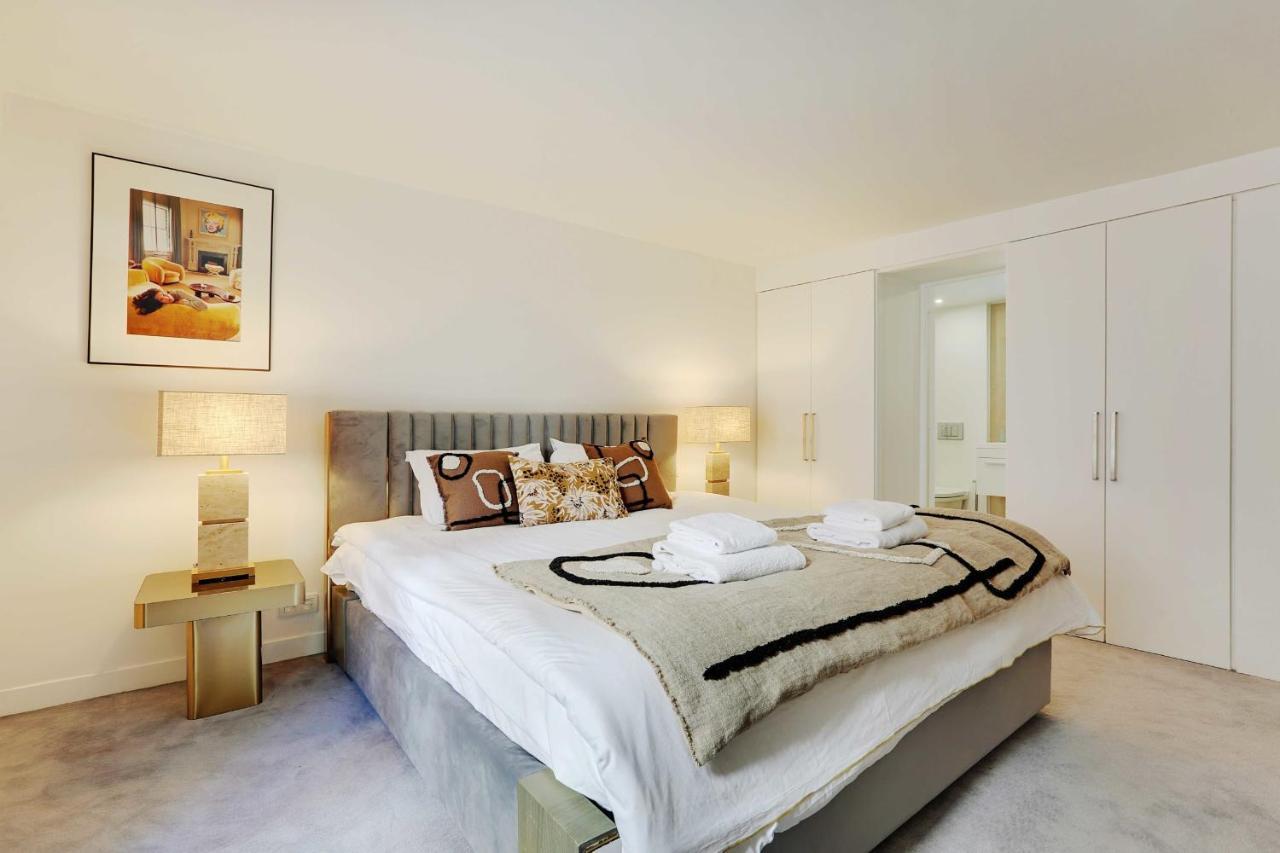 Elegant Apartment - 2Bd-6P - Avenue Montaigne Paris Exteriör bild