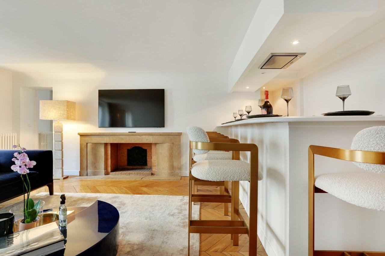 Elegant Apartment - 2Bd-6P - Avenue Montaigne Paris Exteriör bild